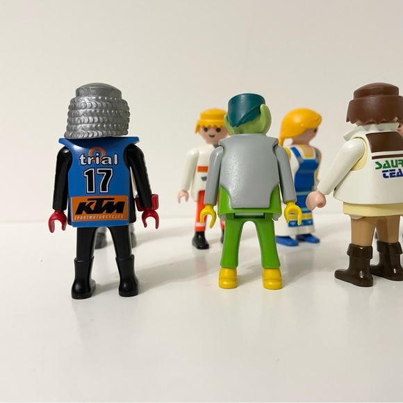 Lot of 10 Playmobil Figures Toys - Picture 4 of 11